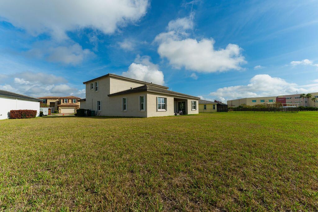 7206 NW Farnsworth Circle, Port Saint Lucie, FL 34987 Photo