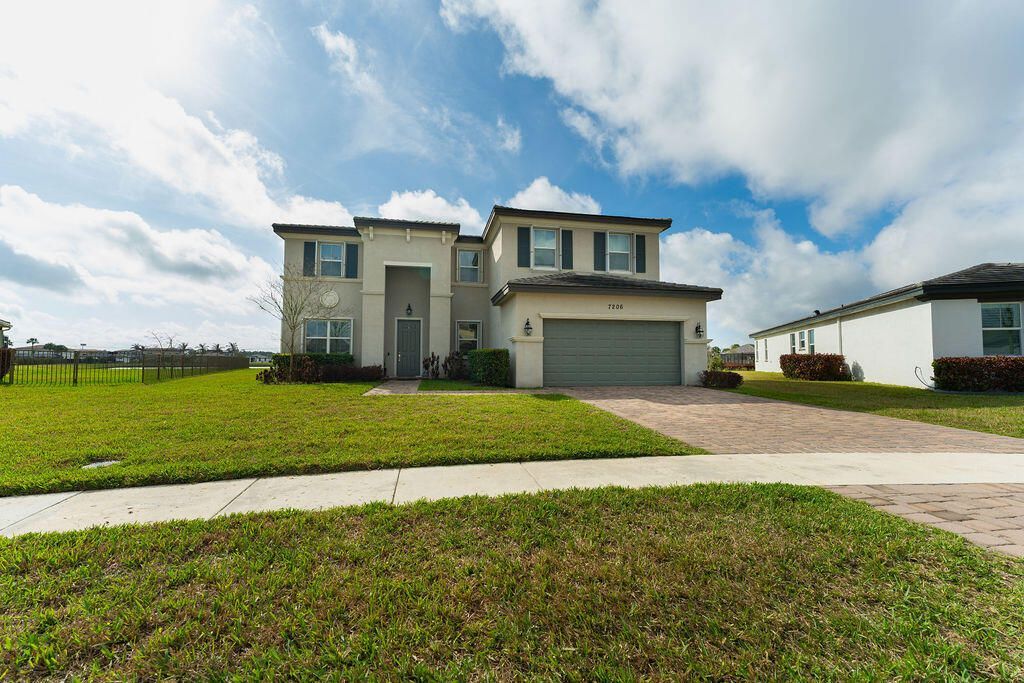 7206 NW Farnsworth Circle, Port Saint Lucie, FL 34987 Photo
