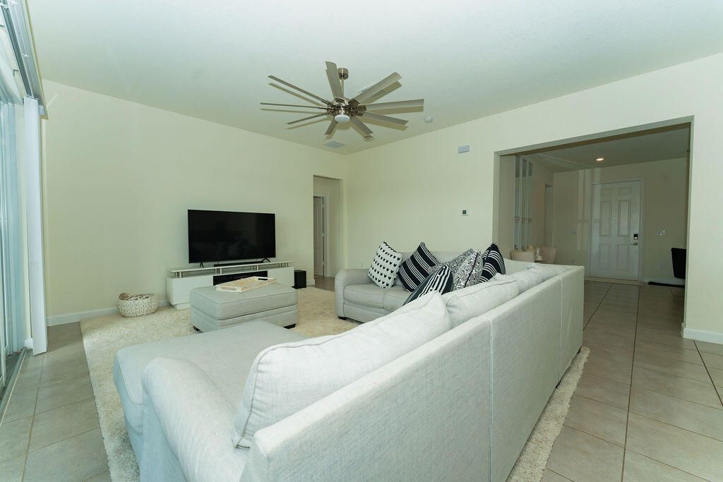 7206 NW Farnsworth Circle, Port Saint Lucie, FL 34987 Photo