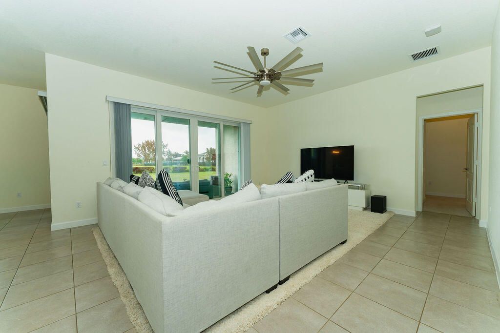 7206 NW Farnsworth Circle, Port Saint Lucie, FL 34987 Photo