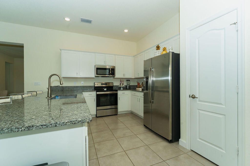 7206 NW Farnsworth Circle, Port Saint Lucie, FL 34987 Photo