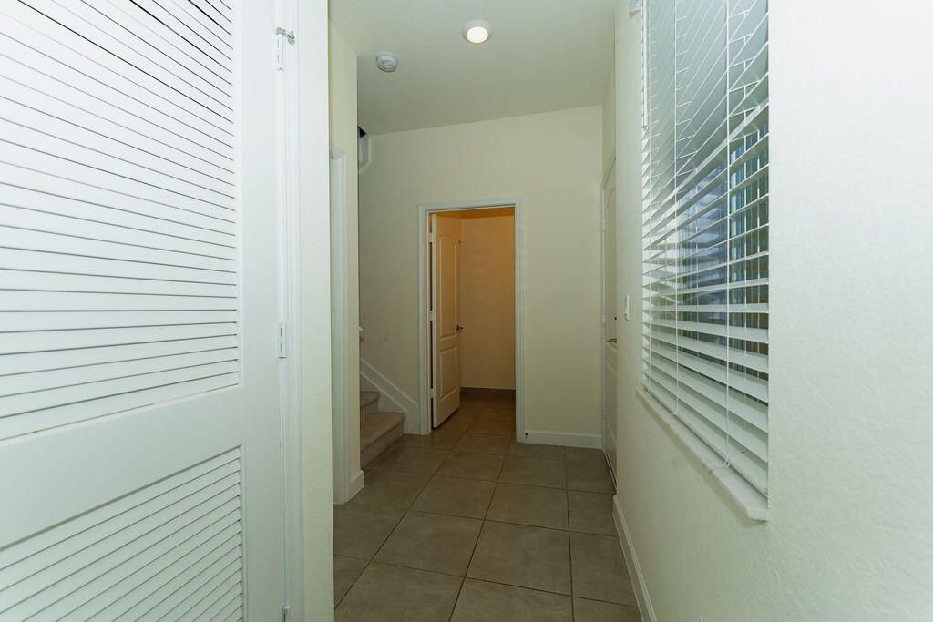 7206 NW Farnsworth Circle, Port Saint Lucie, FL 34987 Photo