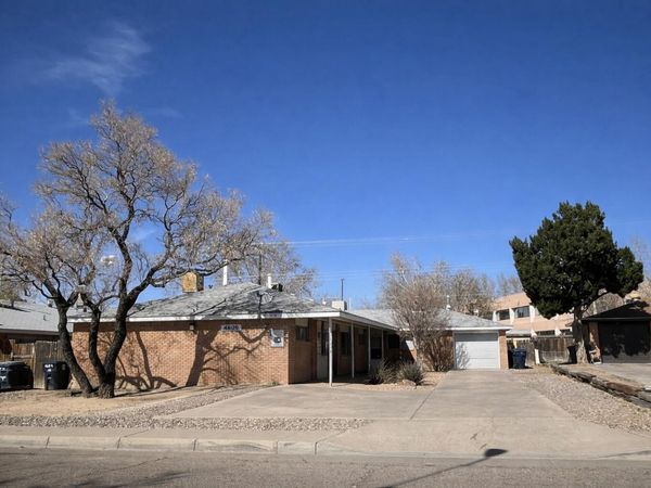 4609 Douglas Macarthur Road NE, Albuquerque, NM 87109