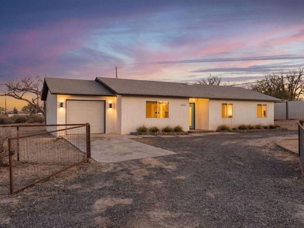 1000 Calle De Celina NW, Corrales, NM 87048