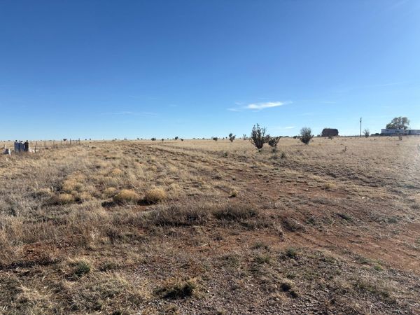 17 Windgate, Edgewood, NM 87015