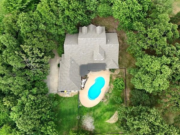 16316 Cobblestone Circle, Choctaw, OK 73020