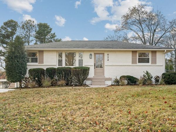 924 Shauna Dr , Nashville, TN 37214