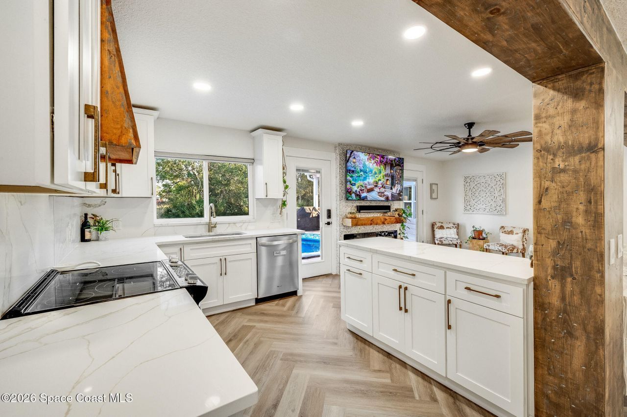 4160 Hidden Lakes Drive , Mims, FL 32754 Photo