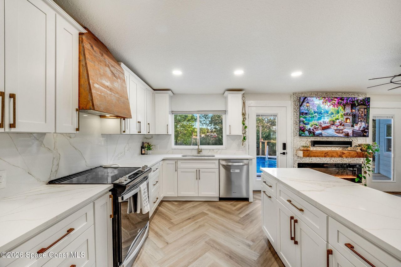 4160 Hidden Lakes Drive , Mims, FL 32754 Photo