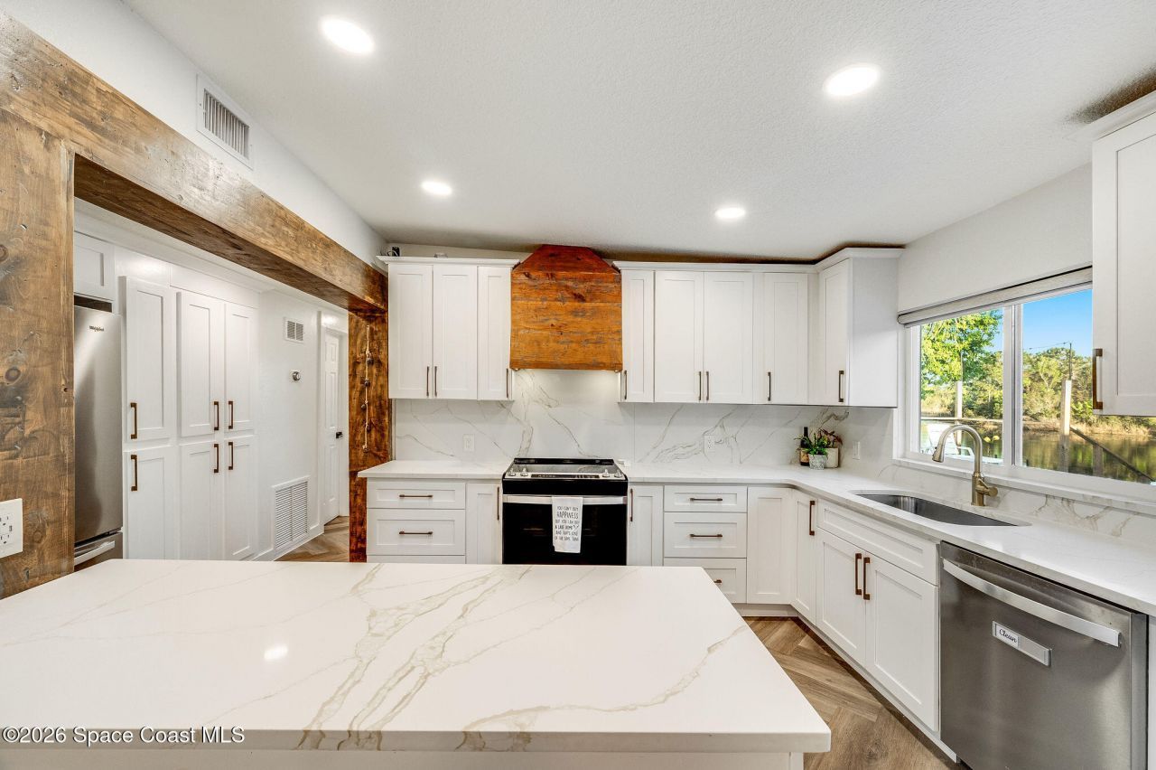 4160 Hidden Lakes Drive , Mims, FL 32754 Photo