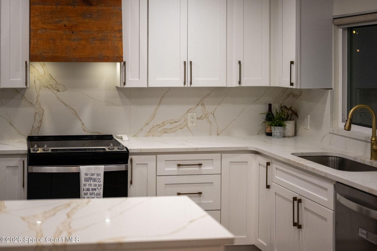 4160 Hidden Lakes Drive , Mims, FL 32754 Photo