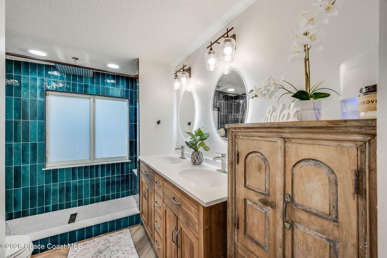 4160 Hidden Lakes Drive , Mims, FL 32754 Photo