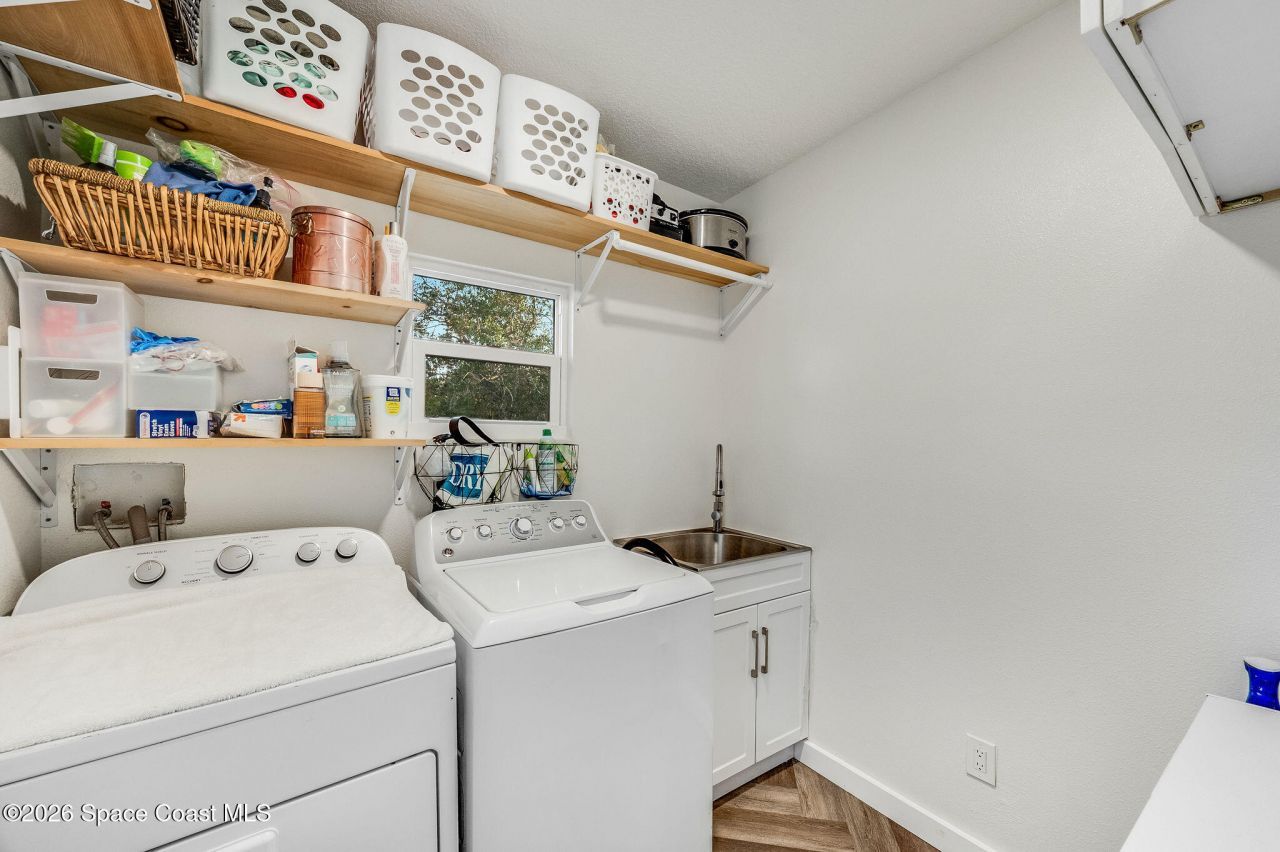 4160 Hidden Lakes Drive , Mims, FL 32754 Photo