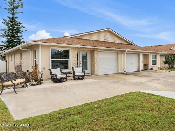 841 S Orlando Avenue, Cocoa Beach, FL 32931