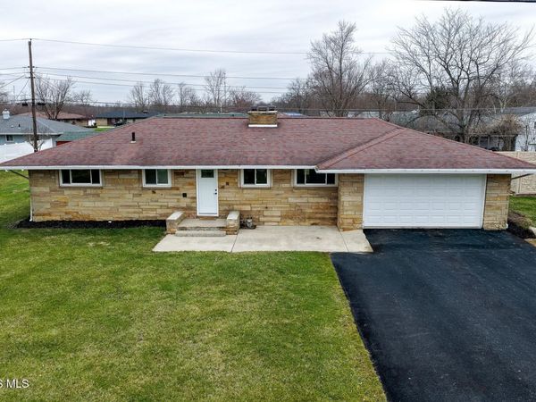 204 Cleveland Avenue, Defiance, OH 43512