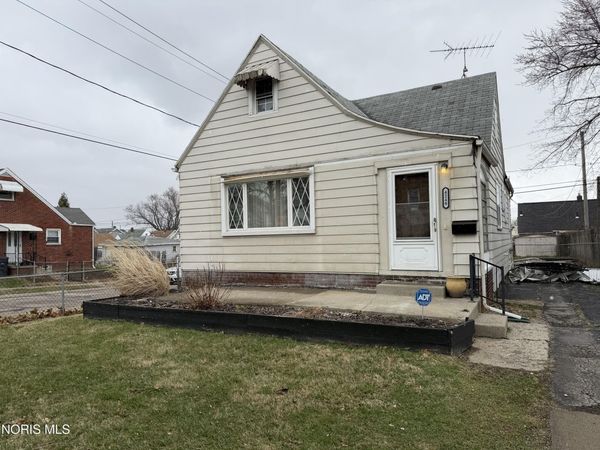 4248 Caroline Avenue, Toledo, OH 43612