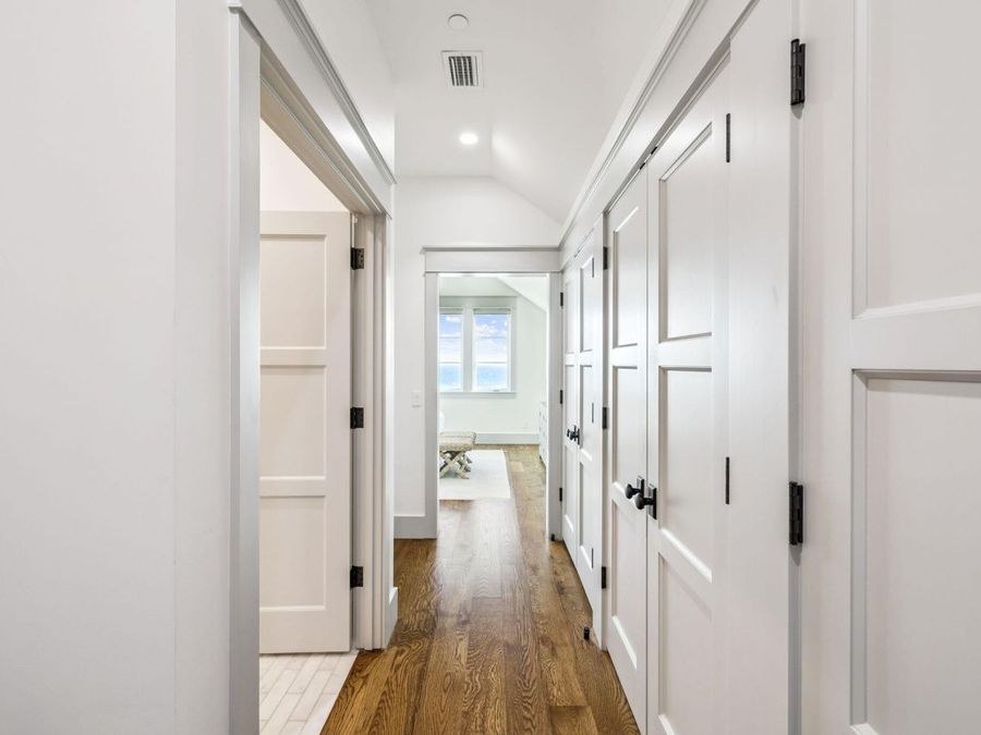 Property Image 103