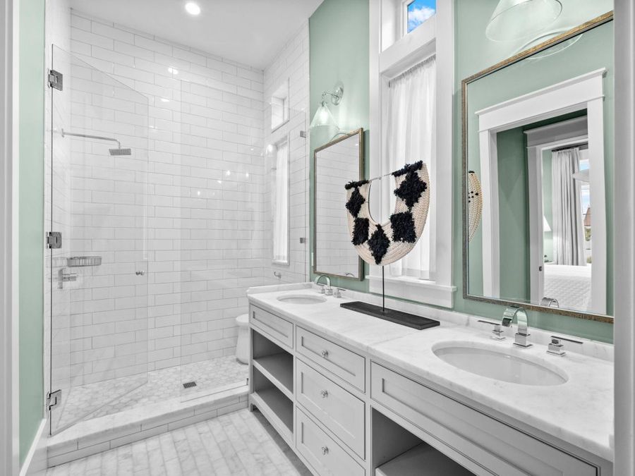 Property Image 120
