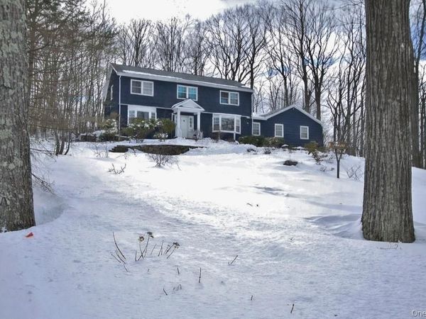 9 Crescent Lane, Putnam Valley, NY 10579