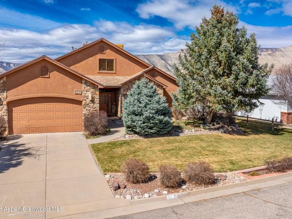 71 River View Place, Parachute, CO 81635