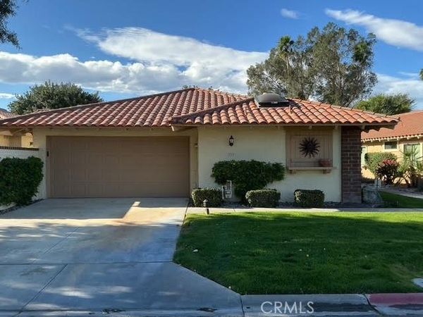 353 Villena Way, Palm Desert, CA 92260
