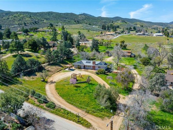 40027 90th Street W, Leona Valley, CA 93551
