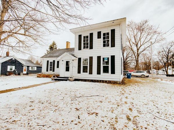 233 S Oak Street, Sheridan, MI 48884