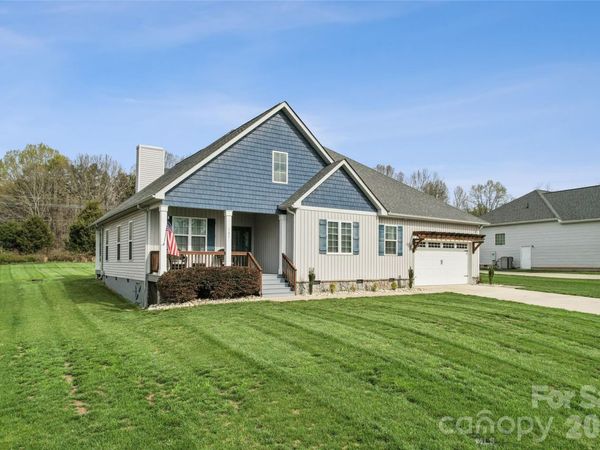 161 Wheatfield Drive, Statesville, NC 28677