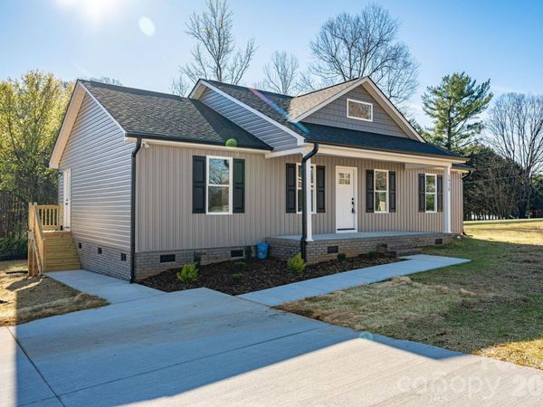 1928 Noles Circle , Lincolnton, NC 28092