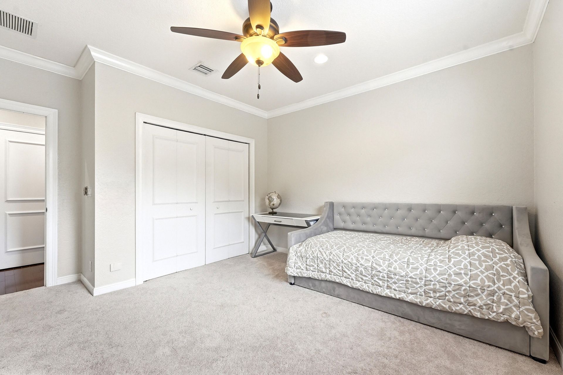 5038 NW 24th Circle, Boca Raton, FL 33431 Photo