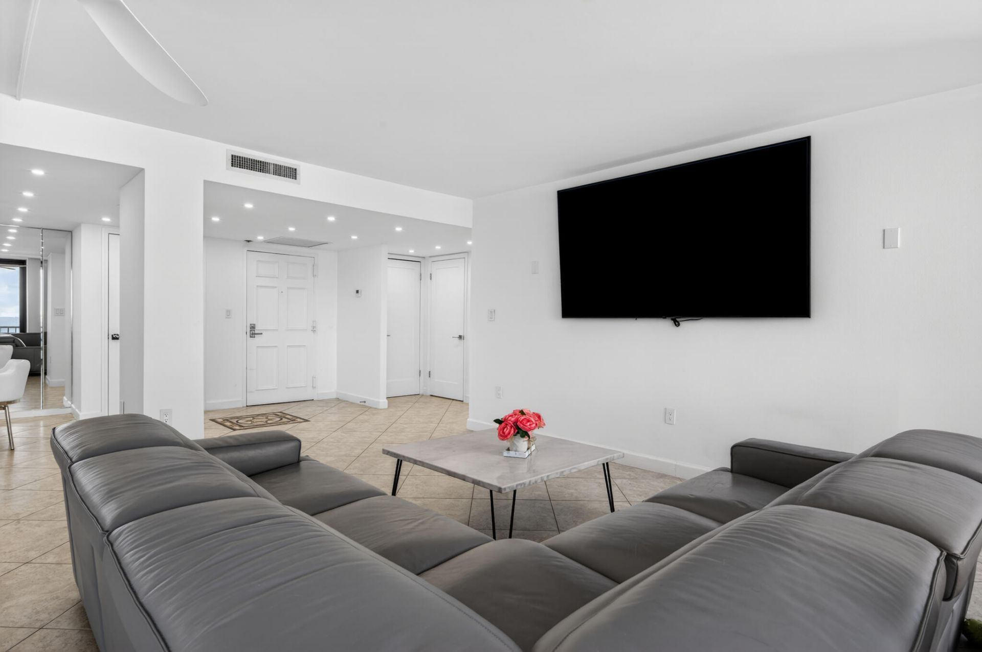 4200 N Ocean Drive, Unit 1-1101, Riviera Beach, FL 33404 Photo