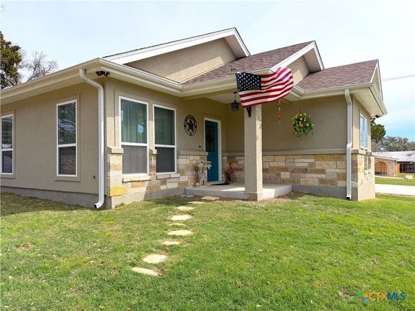 2872 Lakeview Drive , Canyon Lake, TX 78133