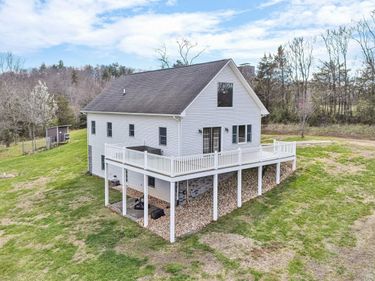 325 GLENWOOD DR , Rocky Mount, VA 24151