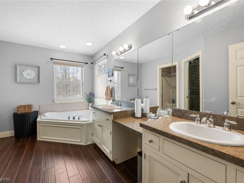 10960 Eden Park Drive, Chardon, OH 44024 Photo 25