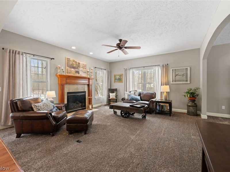 10960 Eden Park Drive, Chardon, OH 44024 Photo 4