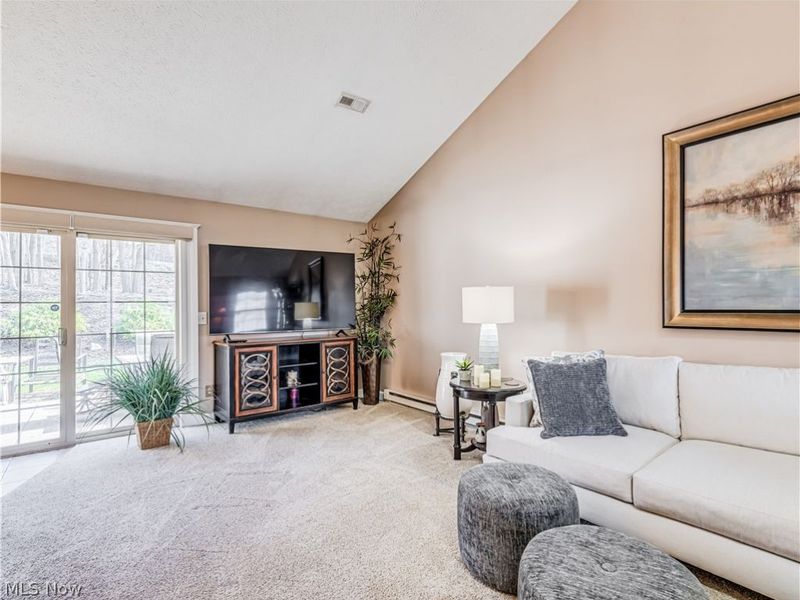 66 Falling Water Circle, Munroe Falls, OH 44262 Photo 6