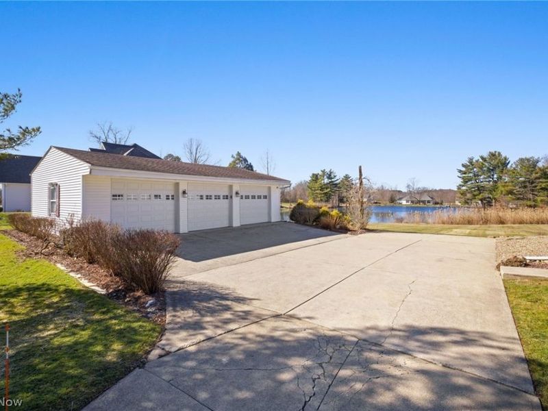 7380 Walters Road, Hudson, OH 44236 Photo 2