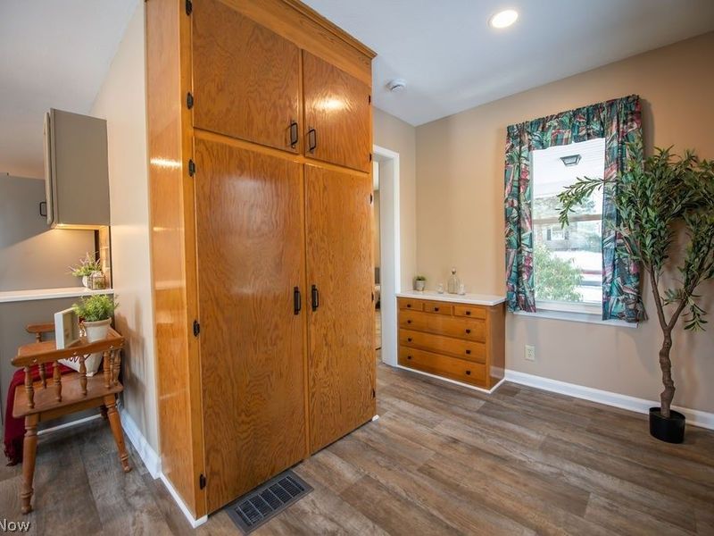 137 Noble Street W, East Canton, OH 44730 Photo 15