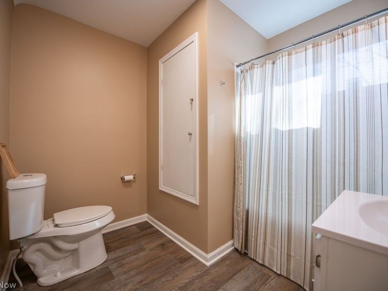 137 Noble Street W, East Canton, OH 44730 Photo 17