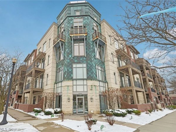 16800 Van Aken Boulevard , Unit 308, Shaker Heights, OH 44120