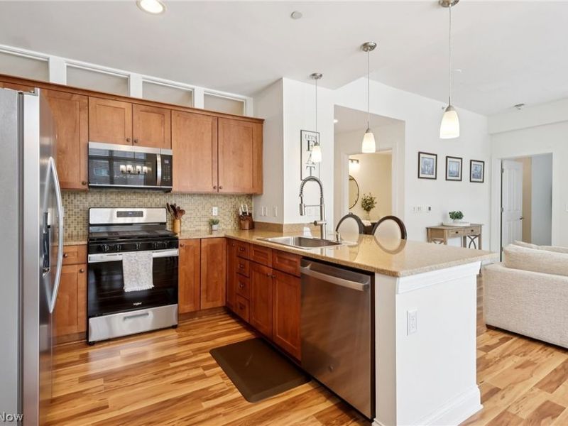 16800 Van Aken Boulevard, Unit 308, Shaker Heights, OH 44120 Photo 11