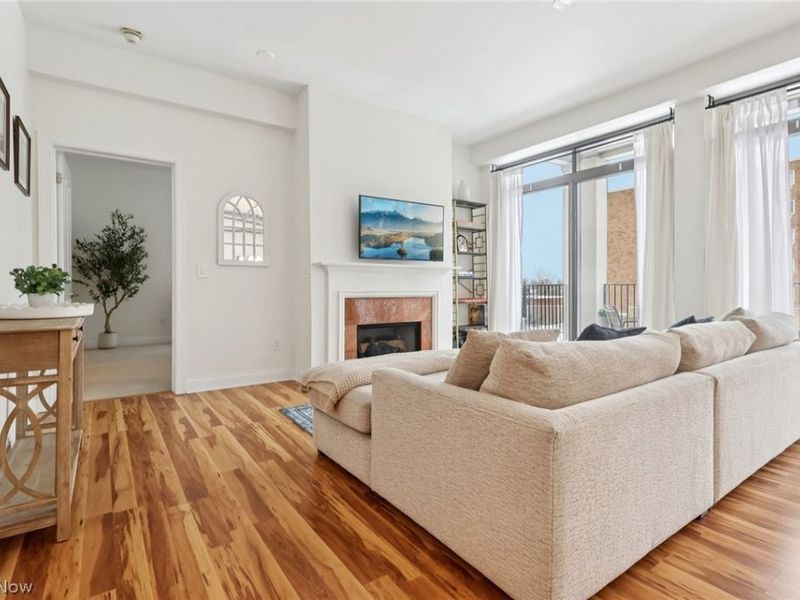 16800 Van Aken Boulevard, Unit 308, Shaker Heights, OH 44120 Photo 3