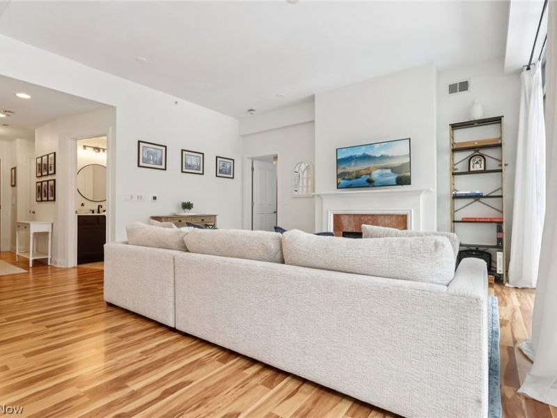 16800 Van Aken Boulevard, Unit 308, Shaker Heights, OH 44120 Photo 6