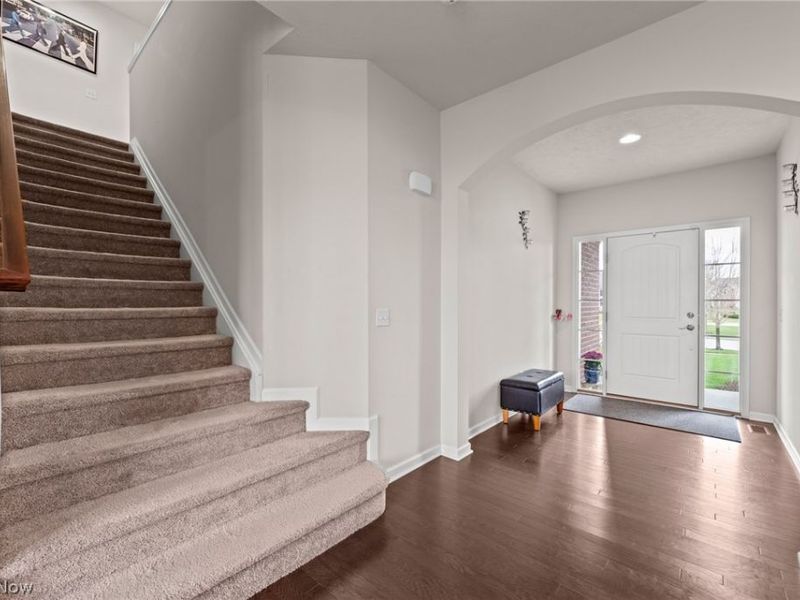 2039 Meadowood Boulevard, Twinsburg, OH 44087 Photo 12