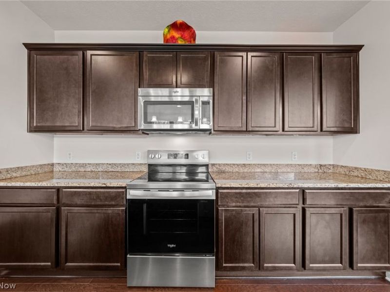 2039 Meadowood Boulevard, Twinsburg, OH 44087 Photo 15