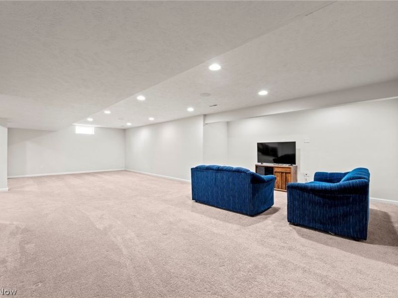 2039 Meadowood Boulevard, Twinsburg, OH 44087 Photo 35