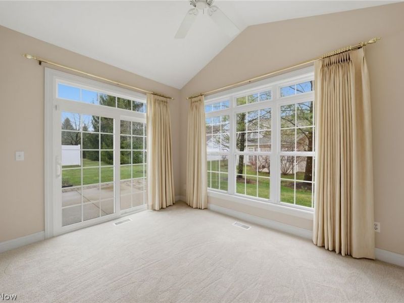 410 Rosebury Court, Mayfield Heights, OH 44124 Photo 12