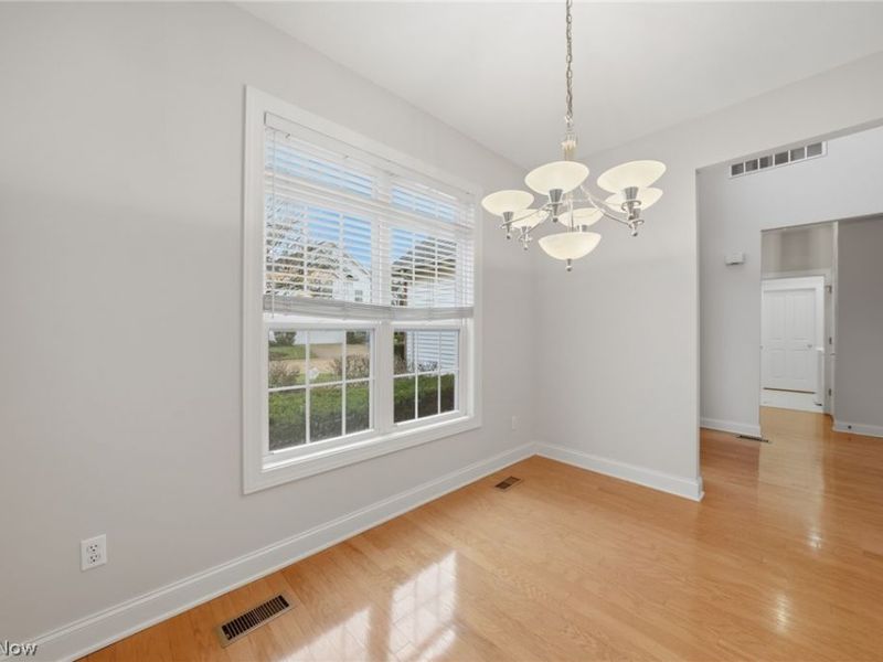 410 Rosebury Court, Mayfield Heights, OH 44124 Photo 18