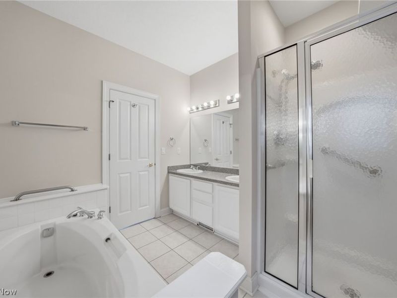 410 Rosebury Court, Mayfield Heights, OH 44124 Photo 32