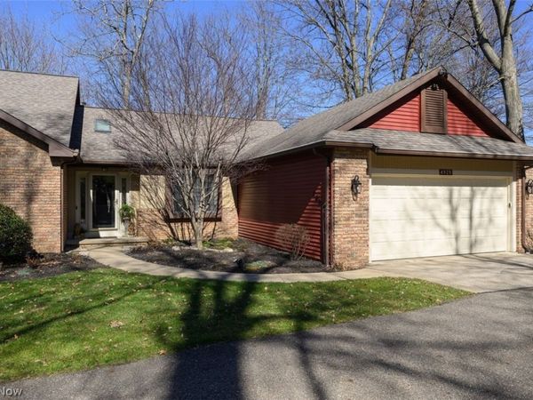 4929 Searls Drive NW, North Canton, OH 44720